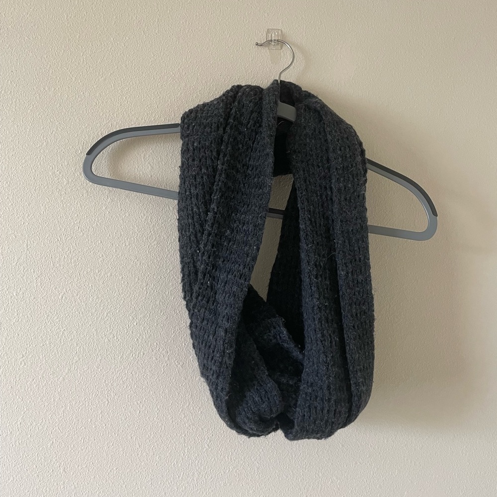 Infinity scarf